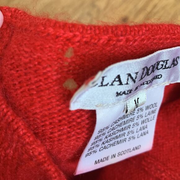 Cashmere Sweater Needs TLC - Picture 6 of 8